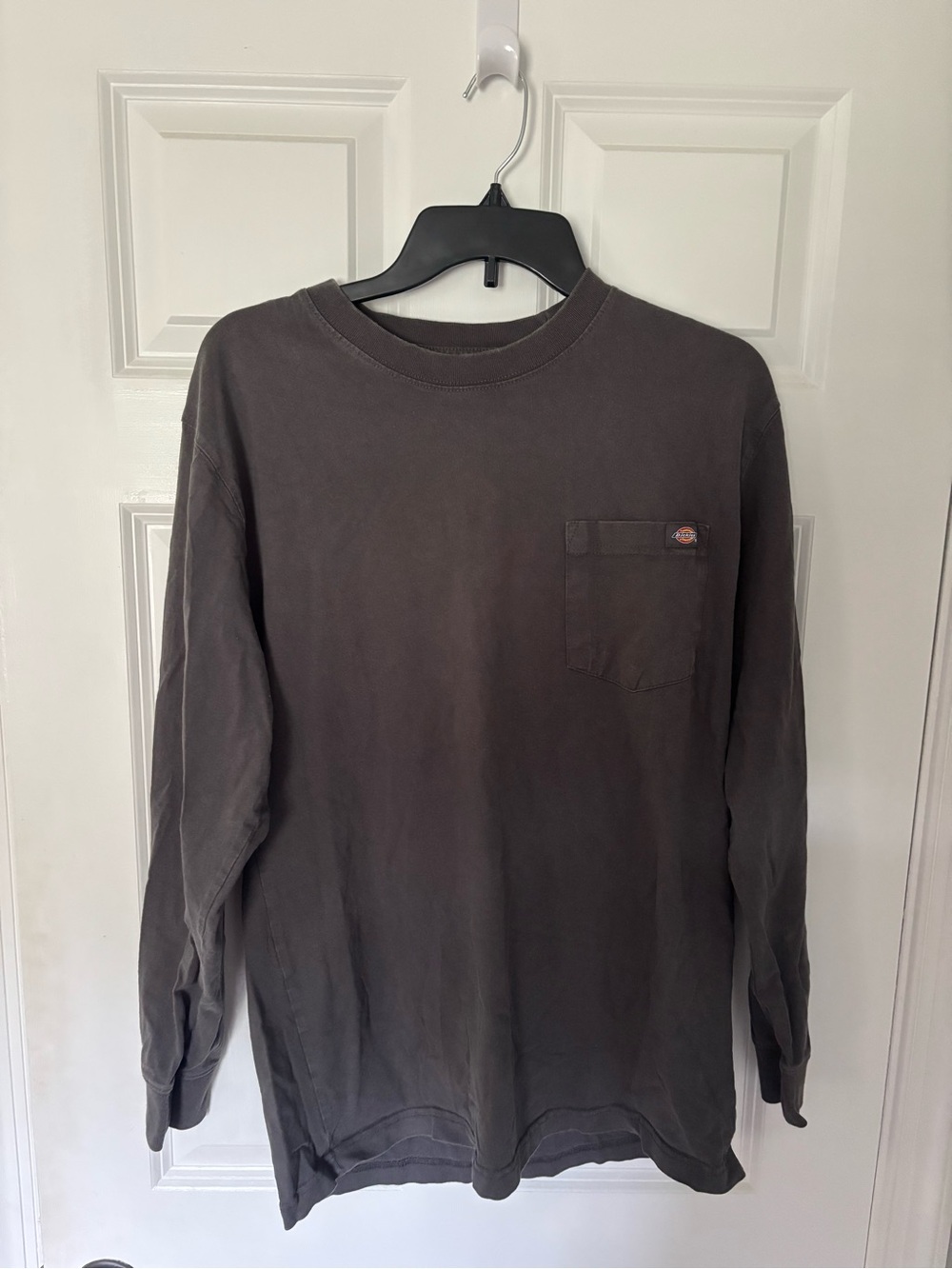 Dickies Long Sleeve Pocket Tee In Charcoal Gray